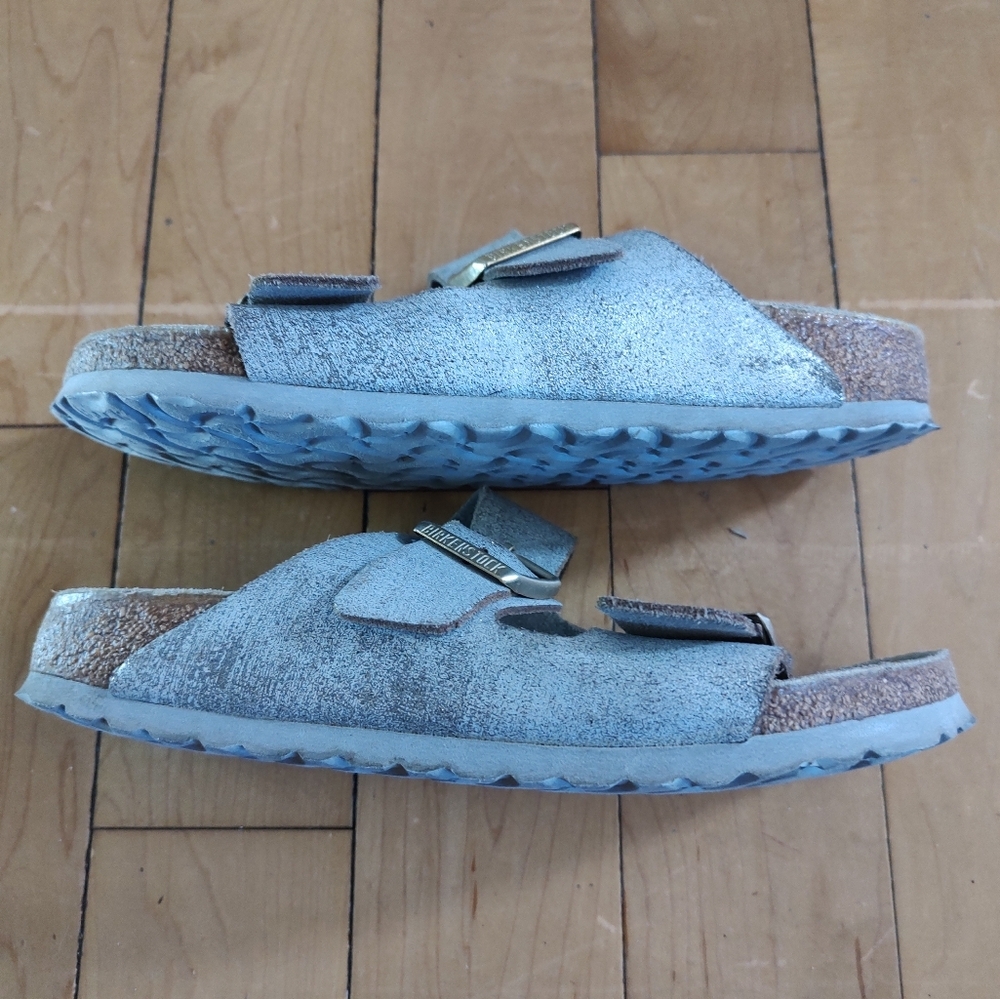 Birkenstock Arizona Silver Leather With Gold Buckle And Grey Sole - Picture 11 of 11